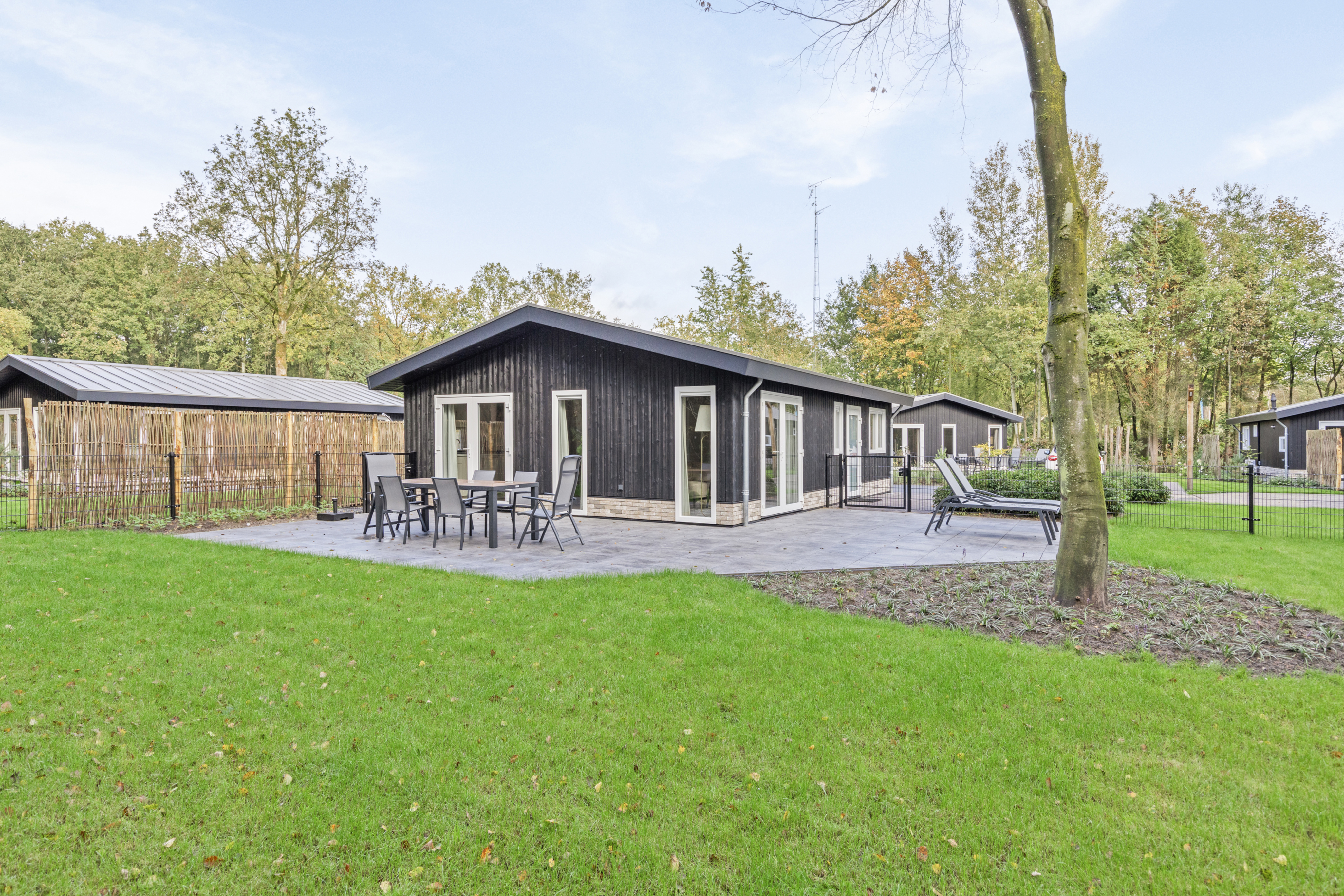 Vakantiehuis met omheinde tuin in Lage Mierde (Nederland) 2 honden zijn welkom